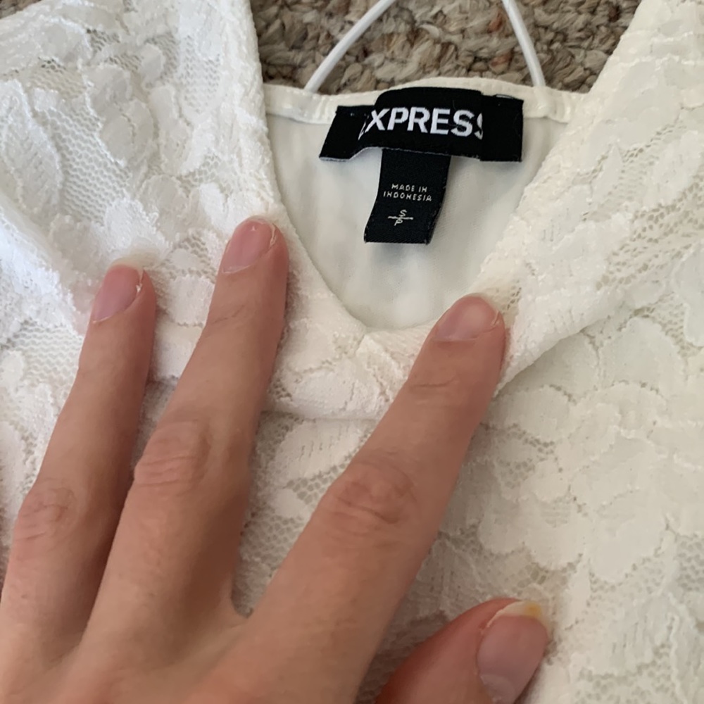 Express B&W Lace Tanks, S - Picture 4 of 6